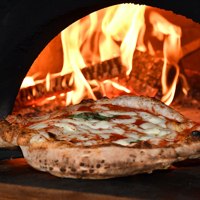 Making Pizzas. Which Pizza flour is best? Cooking Pizzas using a pizza oven - Ratton Pantry