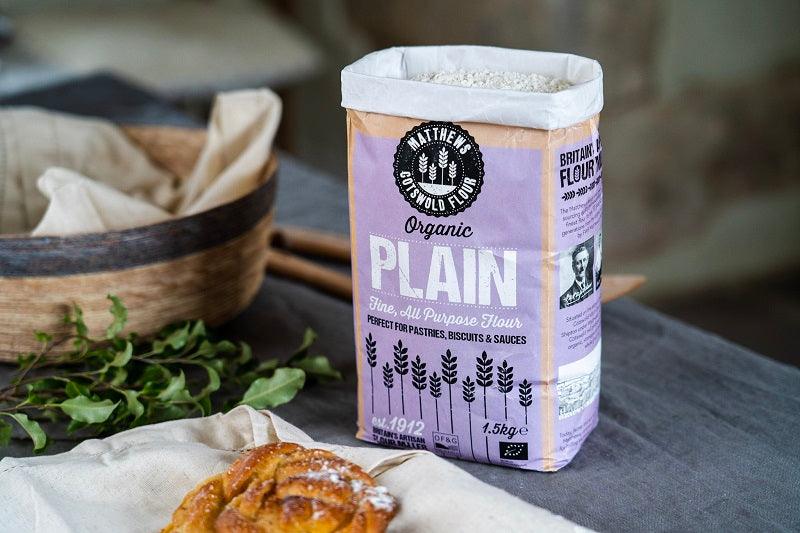 Matthews Cotswold Organic Plain Flour 1.5kg, 4.5kg & 7.5kg - Ratton Pantry
